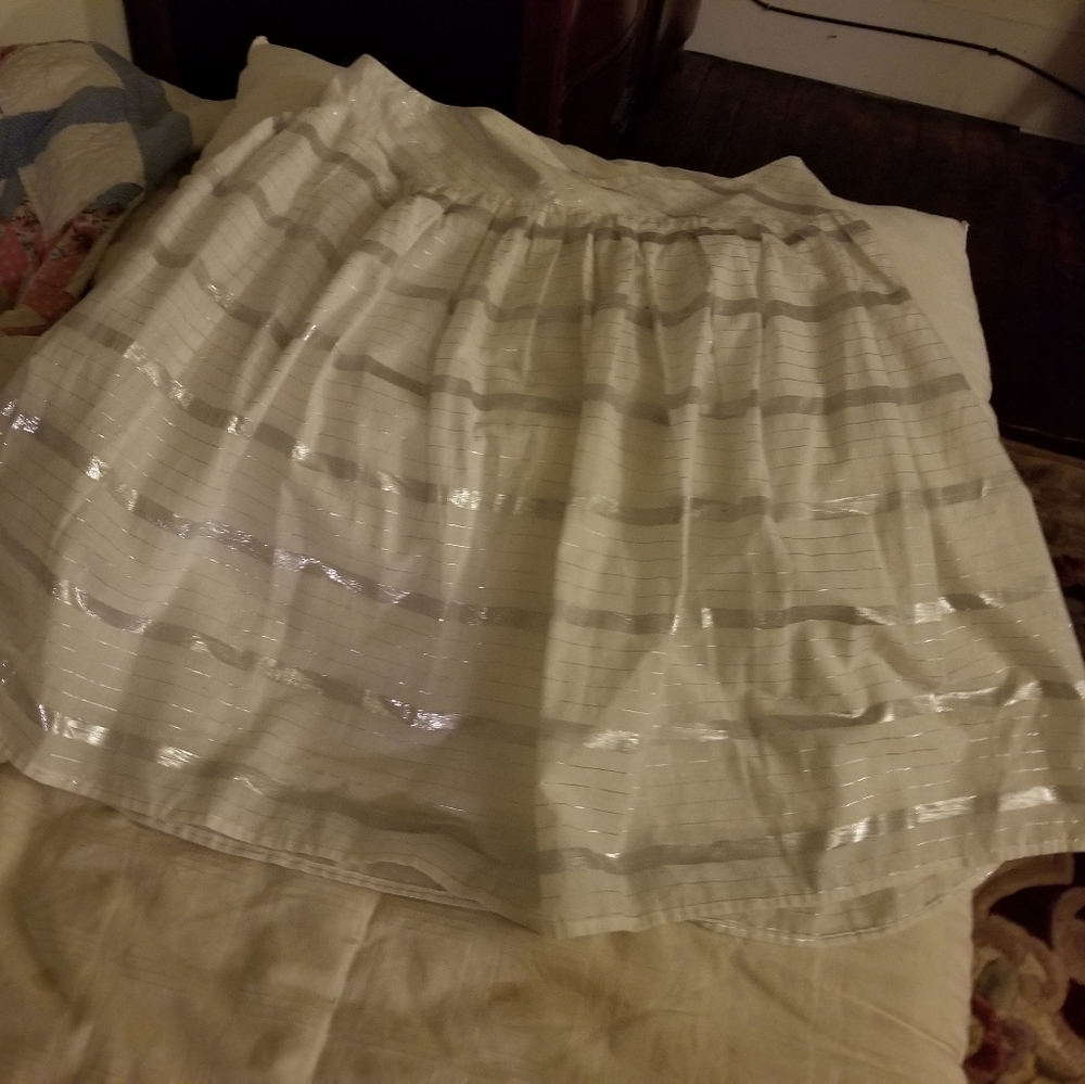 Skirt - Picture 2 of 3